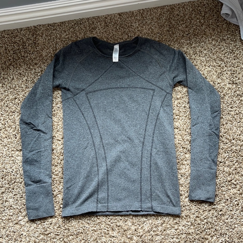 NEVER WORN Ivivva long sleeve